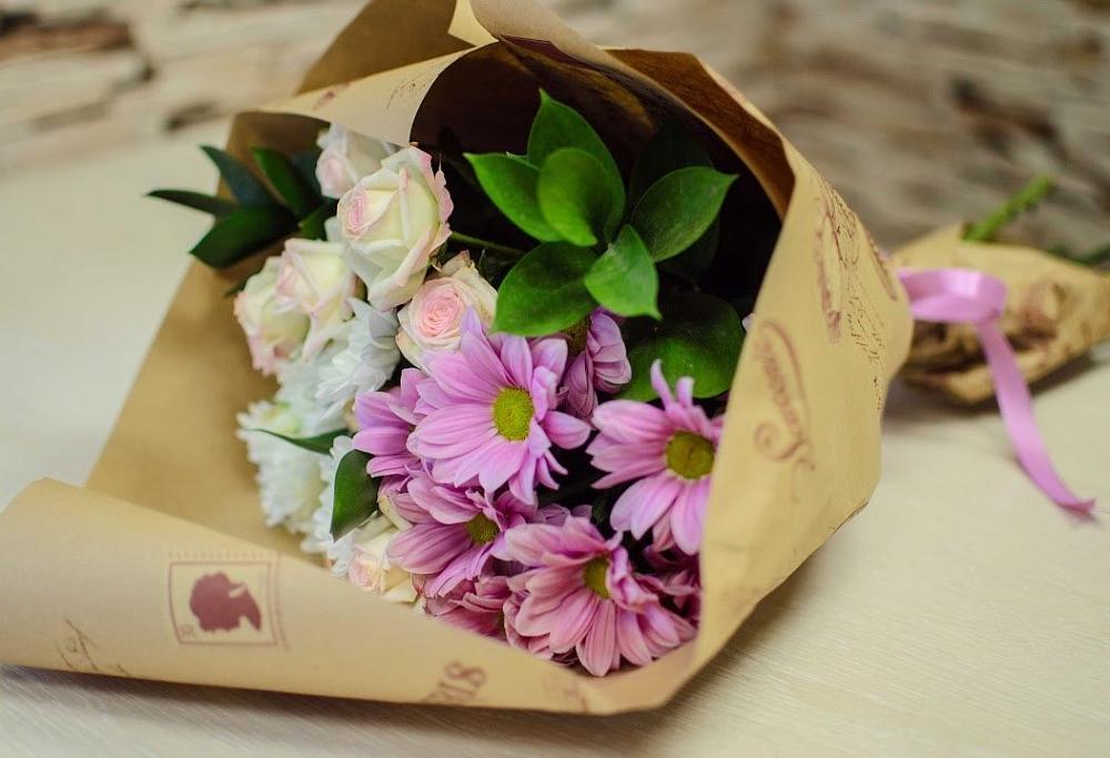 Букет цветов из: Розы и Хризантемы в Чепигинской