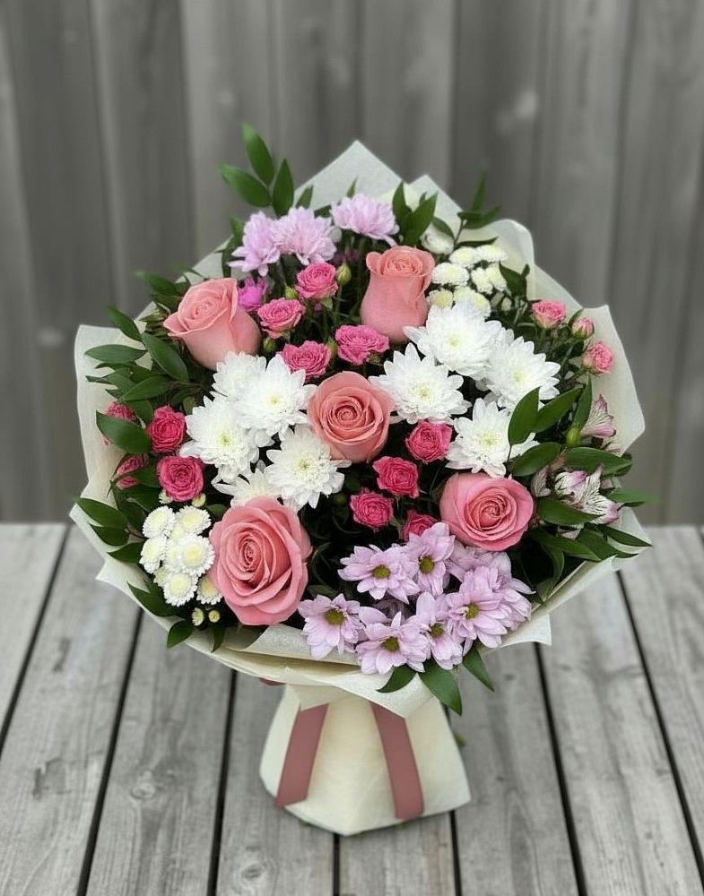 Букет цветов из: Альстромерии, Гвоздики, Розы и Хризантемы в Чепигинской