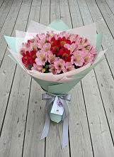 Букет цветов из:  Альстромерии #REPLACE_PRED# Чепигинской
