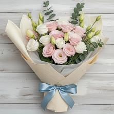 Букет цветов из:  Лизиантусы в Чепигинской