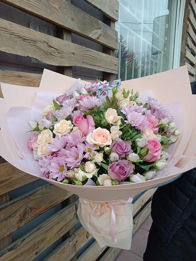 Букет цветов из: Розы и Хризантемы в Чепигинской