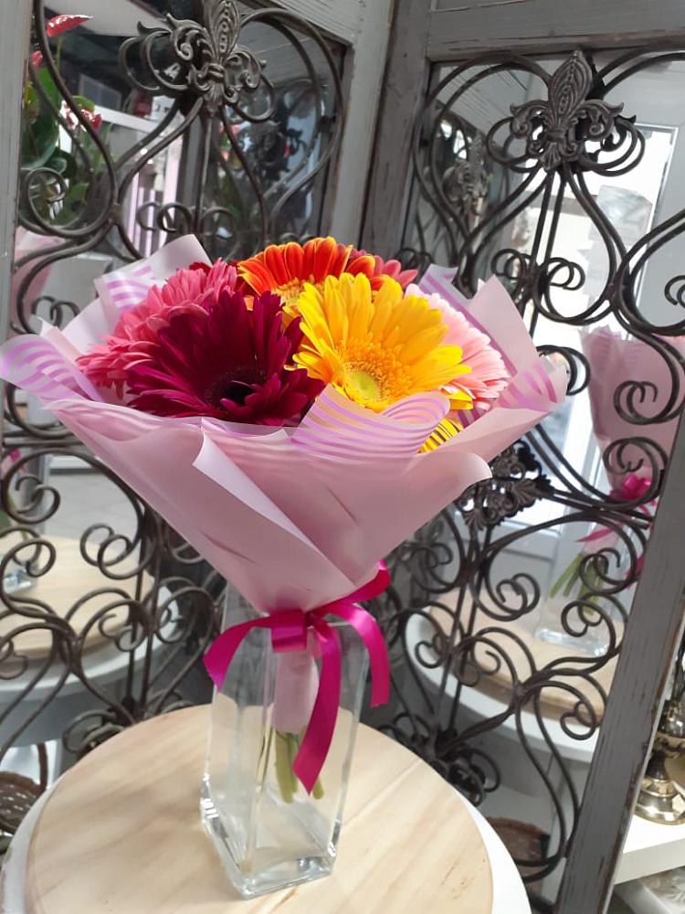 Букет цветов из: Герберы в Чепигинской