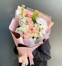 Букет цветов из:  Хризантемы и Розы в Чепигинской