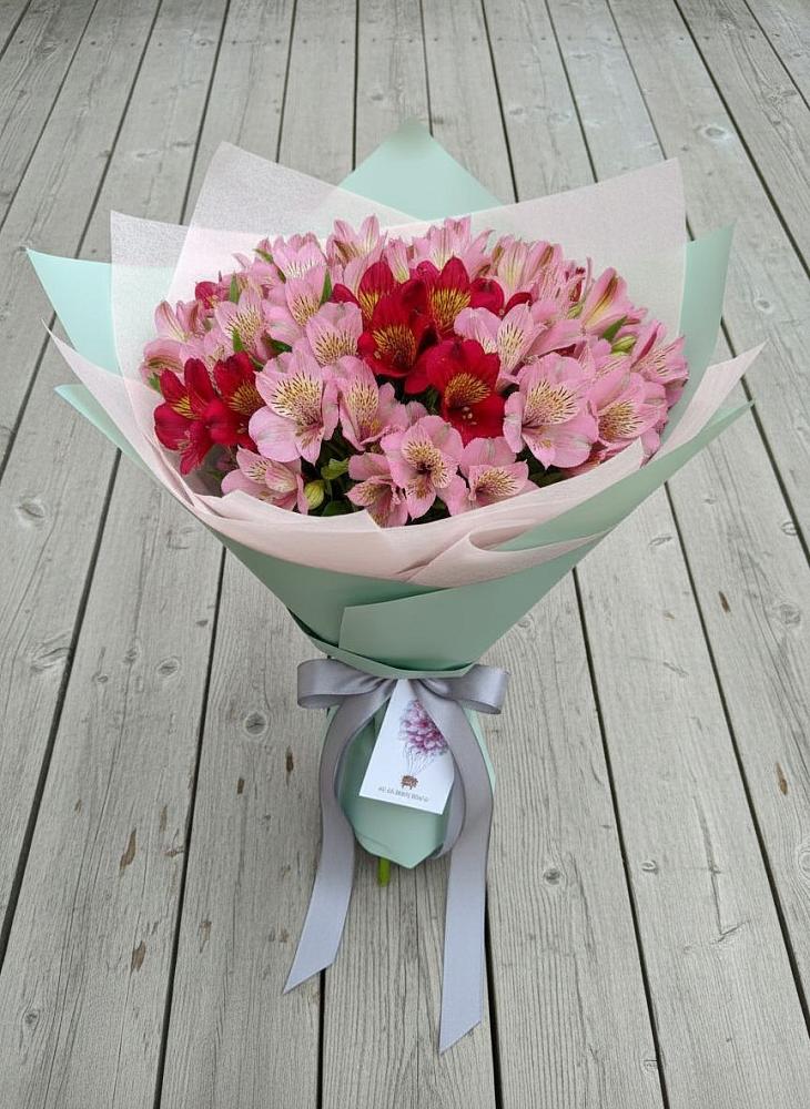 Букет цветов из: Альстромерии в Чепигинской