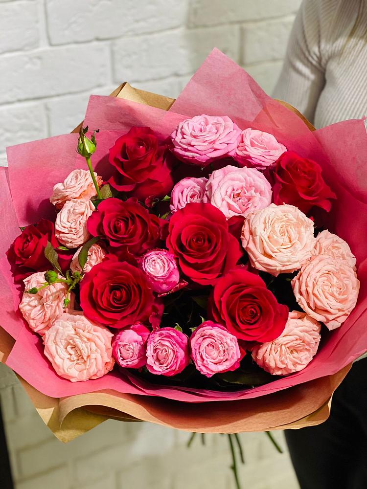 Букет цветов из: Розы в Чепигинской